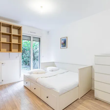 Guestready - Charming With A Small Garden Apartment